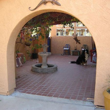 Lazy Dog Ranch Hotel Sierra Vista Exterior photo