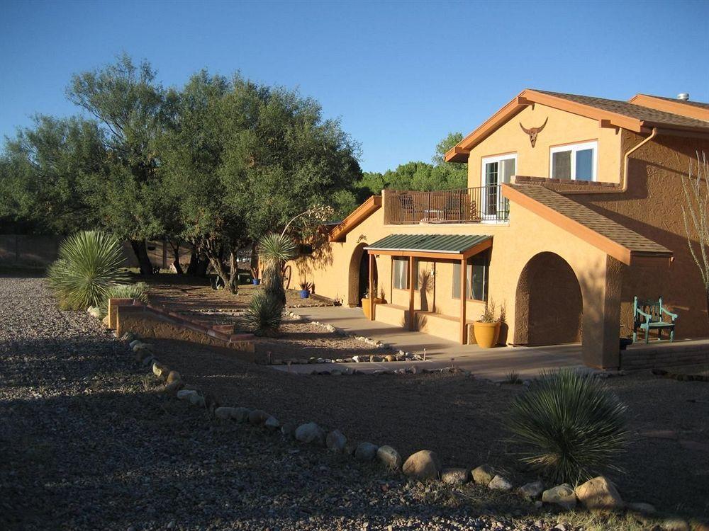 Lazy Dog Ranch Hotel Sierra Vista Exterior photo