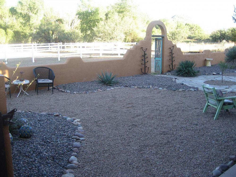 Lazy Dog Ranch Hotel Sierra Vista Exterior photo
