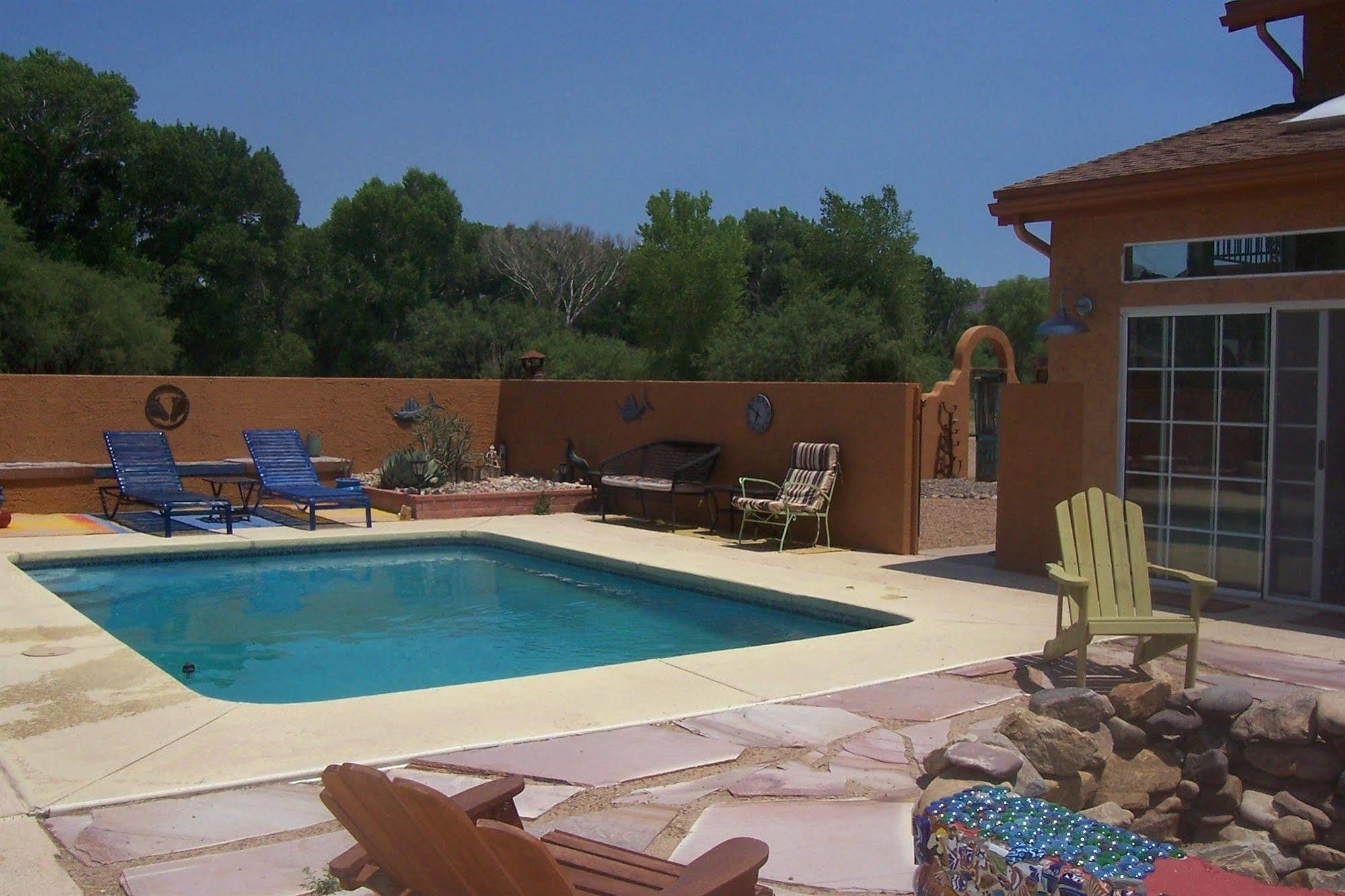 Lazy Dog Ranch Hotel Sierra Vista Exterior photo