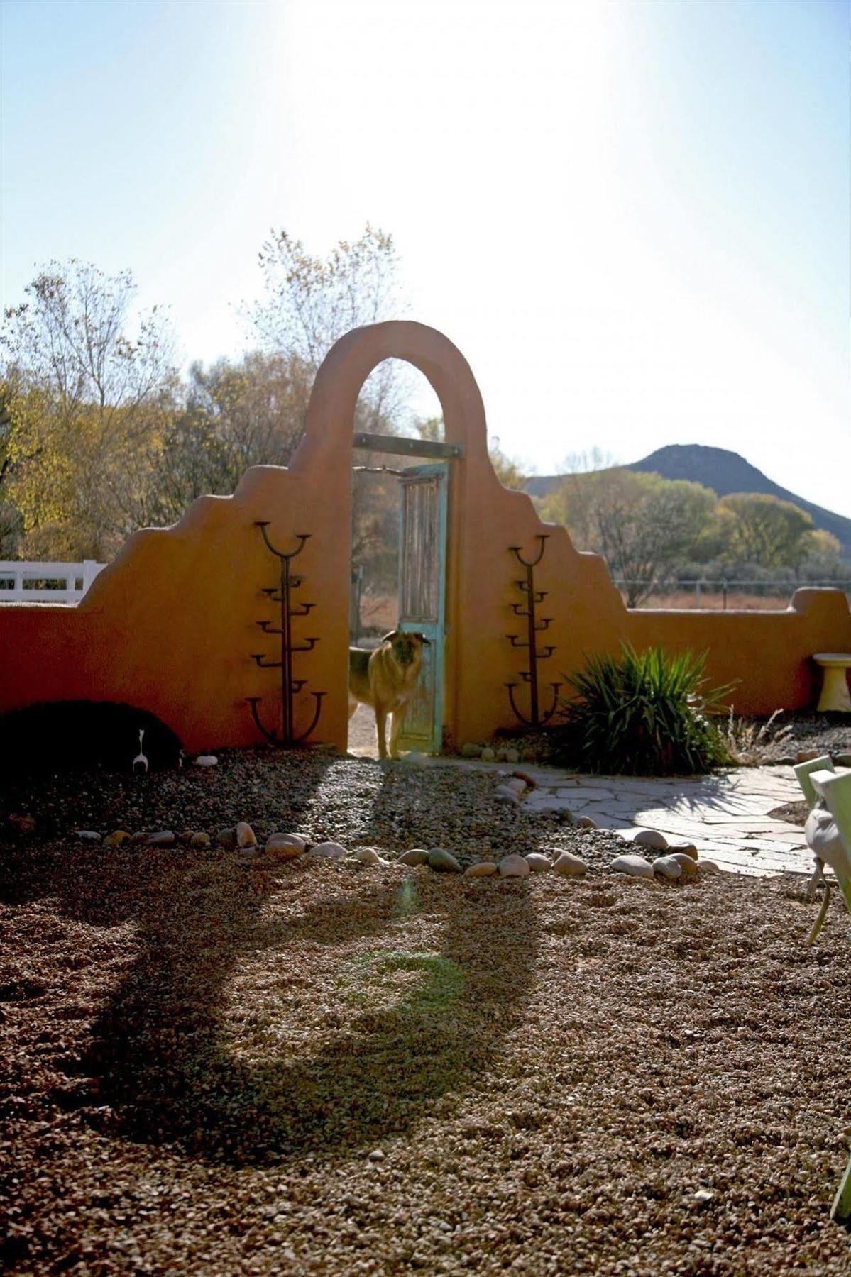 Lazy Dog Ranch Hotel Sierra Vista Exterior photo