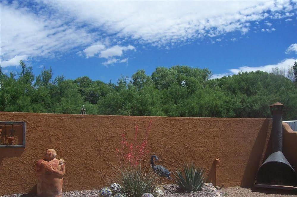 Lazy Dog Ranch Hotel Sierra Vista Exterior photo